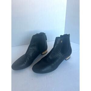 Tory Burch Black Pebbled Leather Back Zip Low Gold Heel Chelsea Ankle Boots‎ 7.5